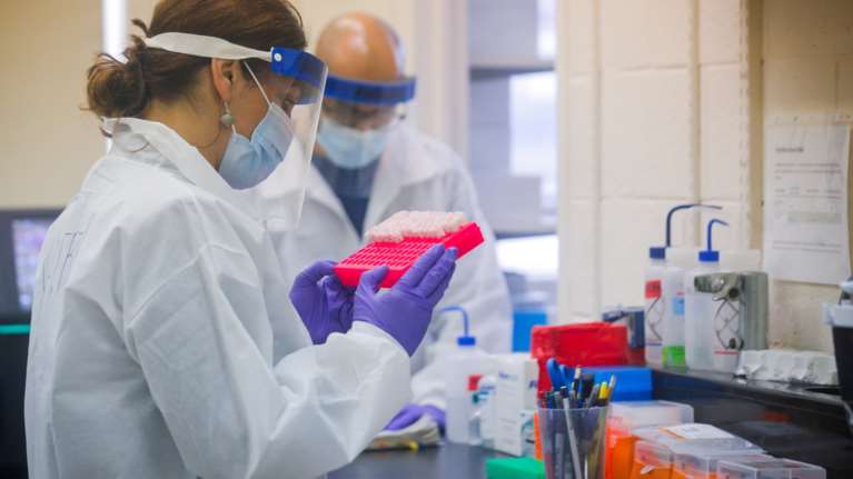 Κορονοϊός: Θετικά στοιχεία σε τουλάχιστον τέσσερις θεραπείες "βλέπει" ο ΠΟΥ