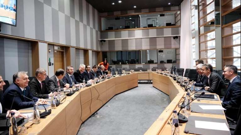 Εκτακτη Σύνοδος ΕΕ-Κυβερνητικές πηγές:Εν εξελίξει μαραθώνιος διμερών και πολυμερών συναντήσεων