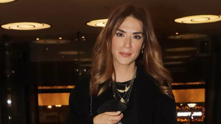 Η Βάσω Λασκαράκη φόρεσε το Zara blazer που θα θες να αγοράσεις