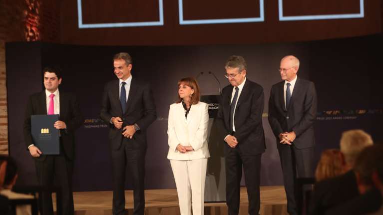 Θεσσαλονίκη: Στην τελετή απονομής του βραβείου "Αυτοκράτειρα Θεοφανώ" ο Κυριάκος Μητσοτάκης [Εικόνες]