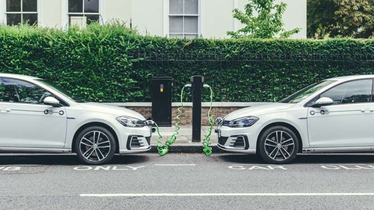 Ταξιδεύοντας με ηλεκτρικό αυτοκίνητο: Drive Mode &quot;Ικαρία&quot;