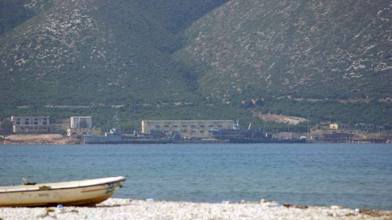 &quot;Πασαλιμάν&quot;: Η Αλβανία προσφέρει πρώην Σοβιετική ναυτική βάση στο ΝΑΤΟ - 180 χιλιόμετρα νότια των Τιράνων