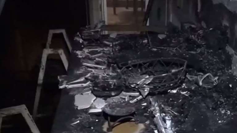 Καματερό: Φωτιά σε διώροφη κατοικία από χριστουγεννιάτικα λαμπάκια