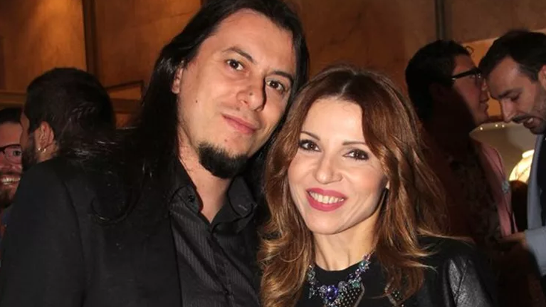 Ευριδίκη - Μπομπ Κατσιώνης: Στιγμιότυπα από το cozy και φιλόξενο σπίτι του ζευγαριού