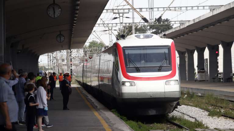 ΤΡΑΙΝΟΣΕ: Ποδαρικό για τις νέες εντυπωσιακές αμαξοστοιχίες ETR 470 - 4 ώρες το Αθήνα - Θεσσαλονίκη [εικόνες]