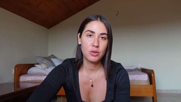 Έλενα Κρεμλίδου: Βαρύ πένθος για την influencer - &quot;Δεν πρόλαβα&quot; [Βίντεο]