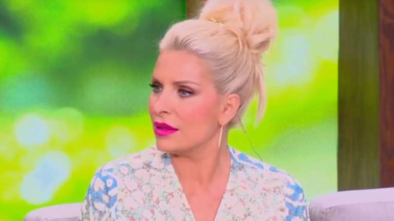 Ελένη Μενεγάκη: &quot;Εγώ αυτό που λέω στα παιδιά μου, είναι ότι πέρα από τα χρήματα...&quot;