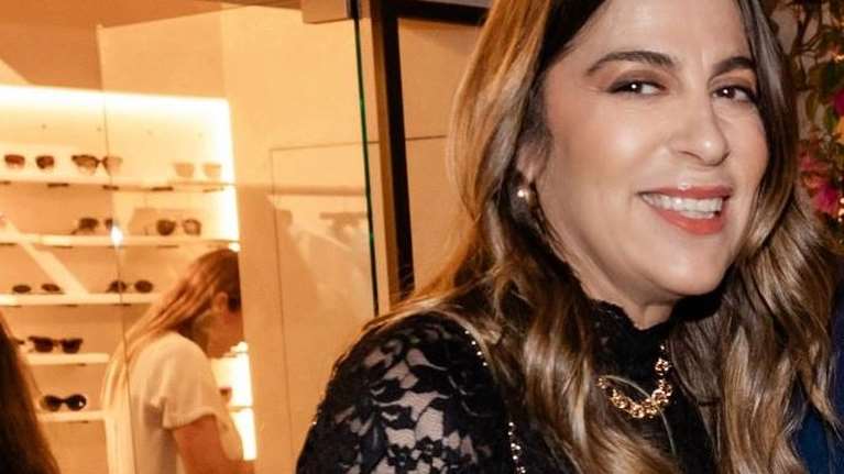 H Αθανασία Μαρινάκη με δαντελένια δημιουργία σε εγκαίνια boutique - Η κομψή εμφάνισή της