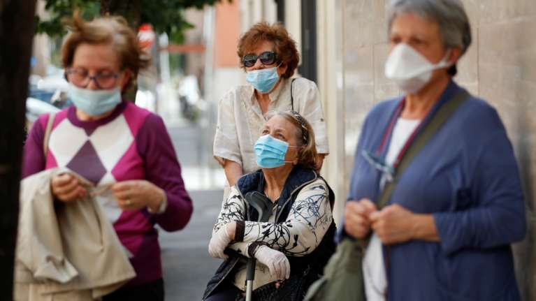 Ιταλία - Εκτίμηση σοκ: Οι νεκροί μπορεί να είναι και 20.000 περισσότεροι από αυτούς που καταγράφηκαν