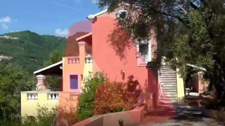 Γιώργος Τράγκας: Πάνω από 140 εκατ. ευρώ η τεράστια περιουσία του - Η εντυπωσιακή βίλα του σε κόλπο της Κέρκυρας