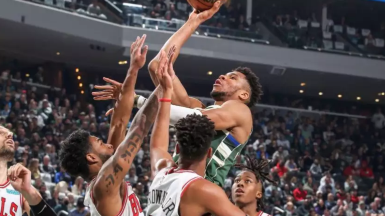 Μπακς-Μπουλς 116-100: Η εξαιρετική εμφάνιση του Γιάννη Αντετοκούνμπο [βίντεο]