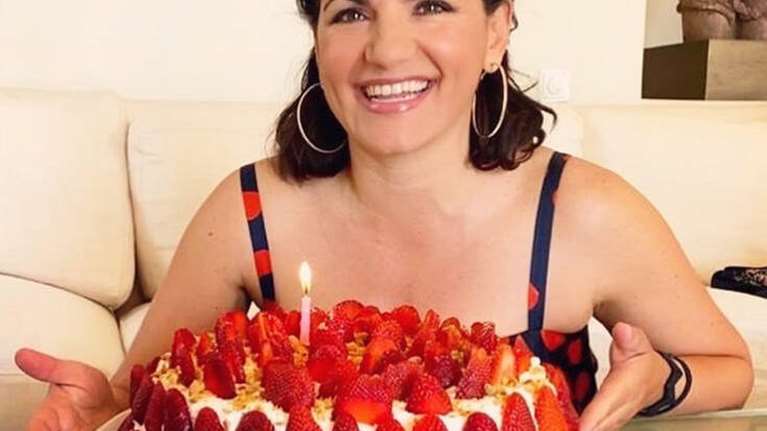 Όλγα Κεφαλογιάννη: Ακομπλεξάριστη γιoρτάζει τα γενέθλιά της και αποκαλύπτει την ηλικία της