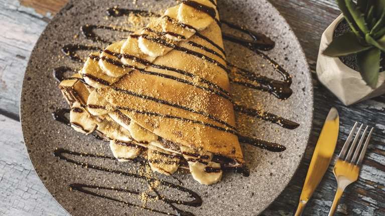 Η πιο εύκολη και νόστιμη συνταγή για κρέπες - Θα τις φτιάχνετε ξανά και ξανά