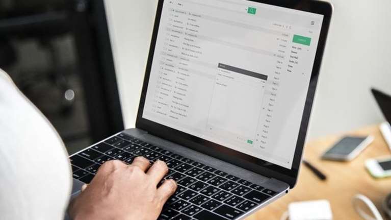 &quot;Μου έκλεψαν 105.000 ευρώ&quot;: Συγκλονίζει η περιγραφή θύματος διαδικτυακής απάτης