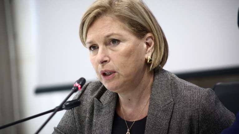 Μίνα Γκάγκα: Από Σεπτέμβρη η 4η δόση για όλες της ηλικίες - Πώς θα κάνουμε Πάσχα