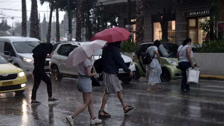 Έκτακτο δελτίο επιδείνωσης καιρού: Ερχονται μπουρίνια και Παρασκευή και Σάββατο - Ποιες περιοχές είναι στο επίκεντρο