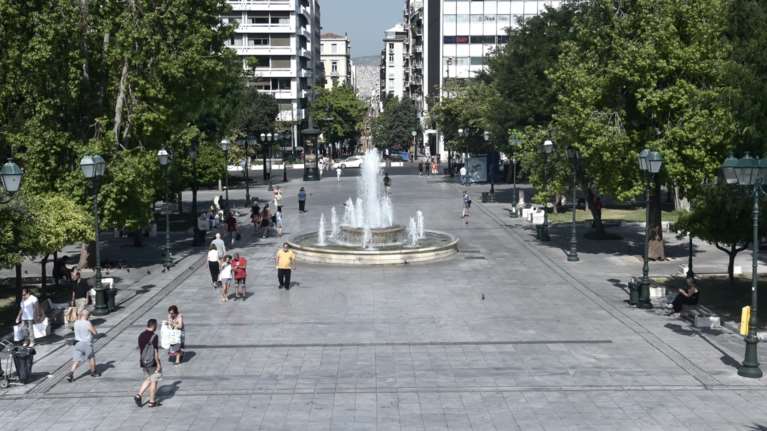 &quot;Ερημη πόλη&quot;: Άδειασε η Αθήνα μετά την έξοδο των αδειούχων