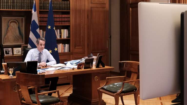 Κορονοϊός: Ο Κυριάκος Μητσοτάκης ευχήθηκε "περαστικά και ταχεία ανάρρωση" στον γιο του Αλέξη Τσίπρα