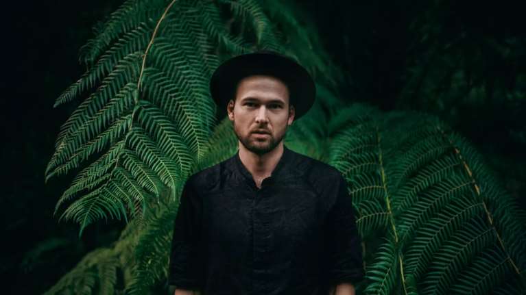 Ο Monolink φτάνει στο Bolivar για το πιο ατμοσφαιρικό πάρτι του καλοκαιριού