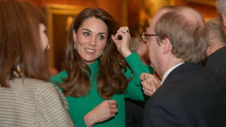 To εκπληκτικό tennis dress της Κέιτ με το κρυφό μήνυμα: Πράσινο, ολομέταξο και... sold out [Εικόνες]