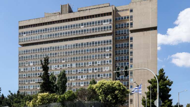 Παρακολουθήσεις ΕΥΠ: Αυτά είναι τα 29 μέλη της Εξεταστικής Επιτροπής - Σε ένα μήνα το τελικό πόρισμα