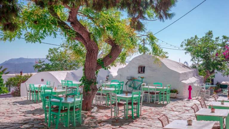 Τι λέει ο Δήμος Αμοργού για το περιστατικό στο πανηγύρι με τα συνθήματα και τις σημαίες υπέρ της Παλαιστίνης