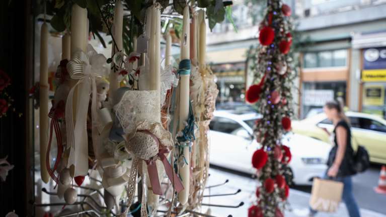 Εορταστικό ωράριο καταστημάτων: Πότε ξεκινάει – Ανοιχτά τα μαγαζιά την Κυριακή 28 Απριλίου