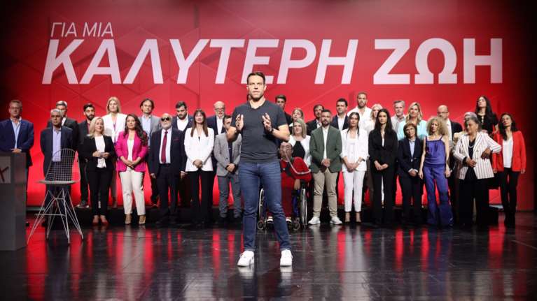 Ο Κασσελάκης καταγγέλλει ΝΔ και &#39;Άδωνι Γεωργιάδη για πολιτική απάτη σχετικά με τη Συμφωνία των Πρεσπών