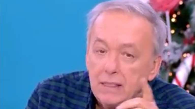 Ανδρέας Μικρούτσικος Vs Light: &quot;Όταν είσαι άσχετος της ελληνικής μουσικής, θα βρεθείς να λες ανιστόρητα πράγματα&quot;