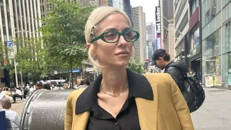 Σοφία Καρβέλα: Το μήνυμά της για τον Μάθιου Πέρι και τον αλκοολισμό