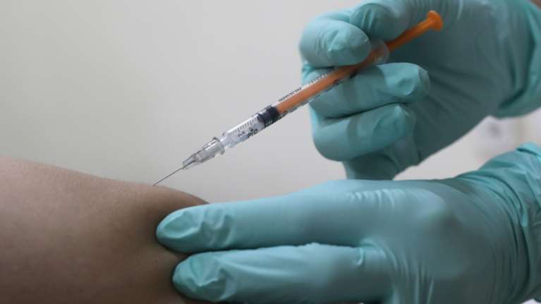 Αυτό είναι το πρώτο περιστατικό αλλεργικής αντίδρασης σε άτομο που εμβολιάστηκε στην Ελλάδα