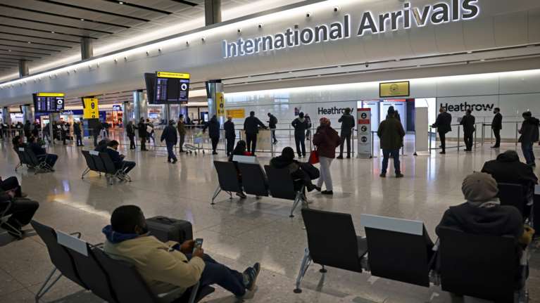 Κορονοϊός: Όχι Μπάιντεν στην απόφαση Τραμπ για άρση των ταξιδιωτικών περιορισμών στους Ευρωπαίους