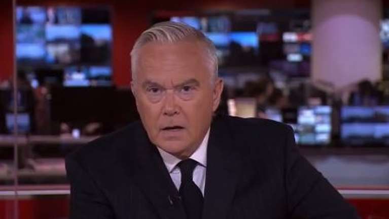 Βασίλισσα Ελισάβετ: Η συγκλονιστική στιγμή που το BBC ανακοινώνει τον θάνατό της [Βίντεο]