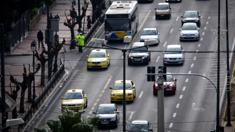 Πιάστηκαν στη φάκα οι κλέφτες καταλυτών - Είχαν ρημάξει τα αυτοκίνητα στη Δυτική Αττική