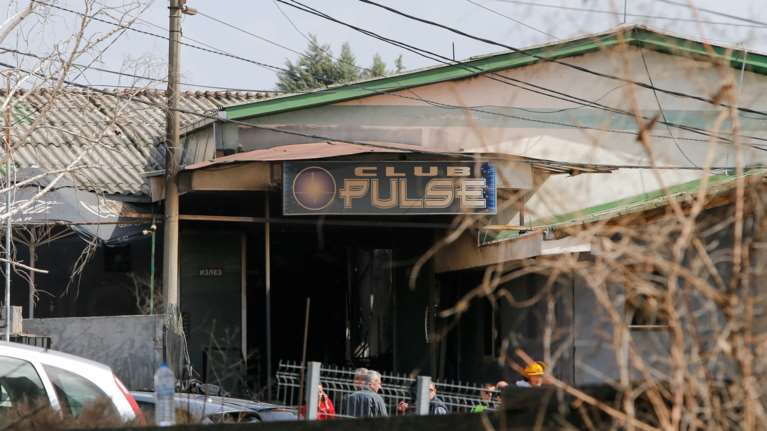 Β. Μακεδονία - Ελληνίδα θαμώνας του κλαμπ καταγγέλλει: &quot;Δεν μπορώ να φανταστώ πώς χώρεσαν 1.000 άτομα μέσα&quot;