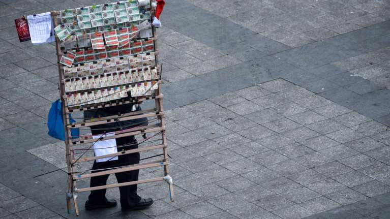 Ψάχνουν &quot;βοήθεια&quot; για το ιδιωτικό χρέος στο οικονομικό επιτελείο - Κλείδωσε το επίδομα των χαμηλοσυνταξιούχων