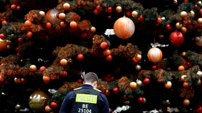 Ο πλανήτης ετοιμάζεται να υποδεχτεί το 2024 υπό τον φόβο τρομοκρατικών επιθέσεων