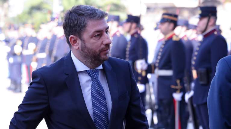 Aνδρουλάκης: Διακινούνται ονόματα πολιτικών, επιχειρηματιών και δημοσιογράφων, φέρονται να είναι θύματα παρακολουθήσεων