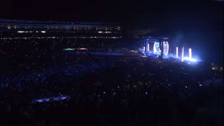 Η Νέα Ζηλανδία επιστρέφει στην κανονικότητα: 50.000 άνθρωποι σε συναυλία χωρίς μάσκες και αποστάσεις [Βίντεο]