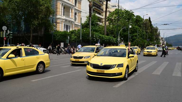 Χωρίς ταξί η Αθήνα Τρίτη και Τετάρτη - Τι ζητούν οι οδηγοί