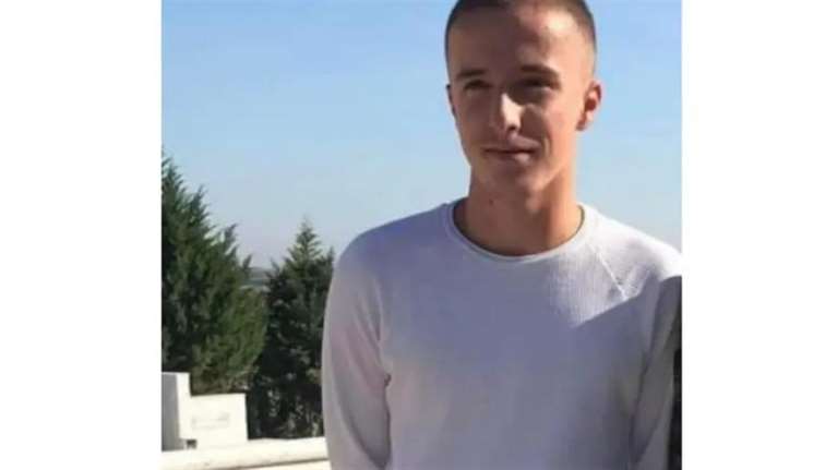 Σπαρακτικό &quot;αντίο&quot; για τον 18χρονο που σκοτώθηκε σε τροχαίο στην Χαλκιδική