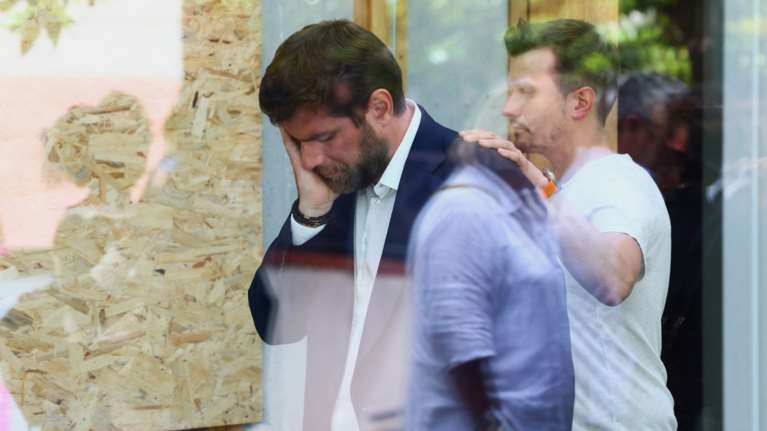 Γαλλία: Συγκεντρώσεις αύριο μπροστά από κυβερνητικά κτίρια- Νέα επίθεση εναντίον δημάρχου [βίντεο]