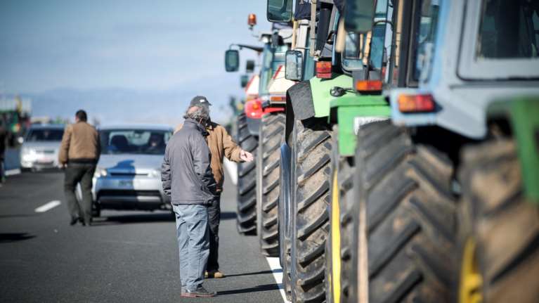 Ζεσταίνουν μηχανές τα τρακτέρ: Συγκέντρωση αγροτών το Σάββατο στα Φάρσαλα - Συμβολικός αποκλεισμός στην Κρυσταλλοπηγή