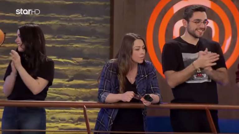 MasterChef: Απόλυτη ανατροπή - Τον έσωσε με τη χρυσή κάρτα η Κατερίνα [Βίντεο]