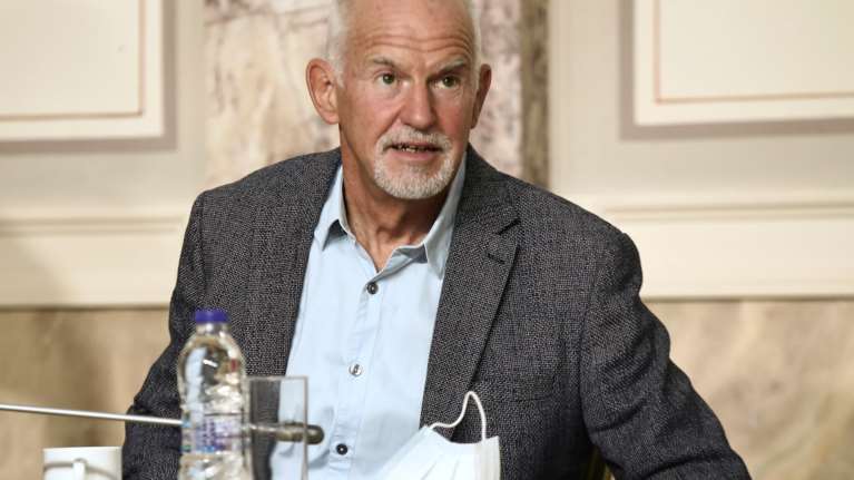 Διαψεύδουν Γιώργος Παπανδρέου και Κουμουνδούρου: Κανένα θέμα ένταξης του ΣΥΡΙΖΑ στη Σοσιαλιστική Διεθνή