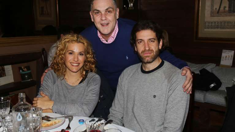 Τζένη Μπότση – Αλέξανδρος Μιχαλάς: Σπάνια πλάνα από το σπίτι του ζευγαριού