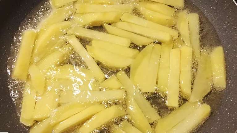 Πατάτες τηγανιτές: Πώς να μειώσεις το καρκινογόνο ακρυλαμίδιο;