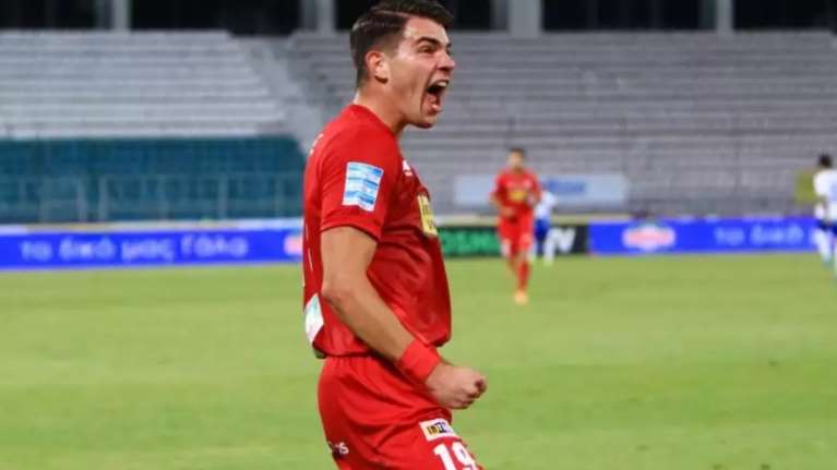 Βόλος-Ιωνικός 4-0: Έστησε &quot;πάρτι&quot; με κορυφαίο τον Κούτσια