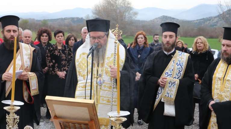 Οργισμένη η "Αυγή" με τον Μητροπολίτη Λάρισας: Εκανε δηλώσεις ως άλλος εκπρόσωπος της κυβέρνησης στο τρισάγιο στα Τέμπη