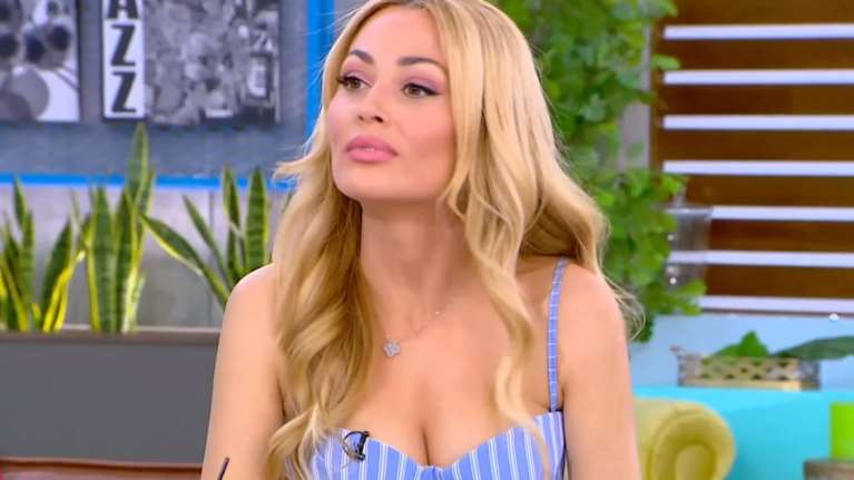 Σε αμηχανία η Ελένη Βουλγαράκη με την on air αναφορά στον Φώτη Ιωαννίδη